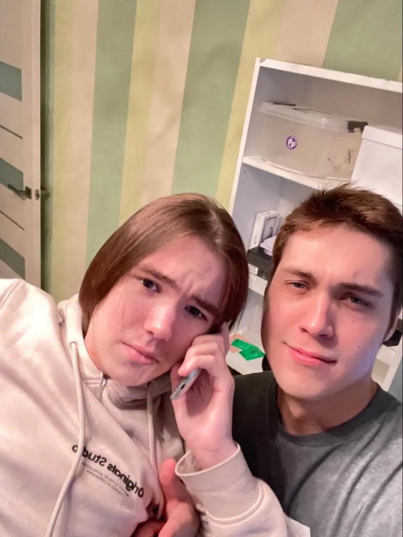 【战报】武汉eStar战胜深圳DYG，横扫S组斩获五连胜，春季赛常规赛完美收官